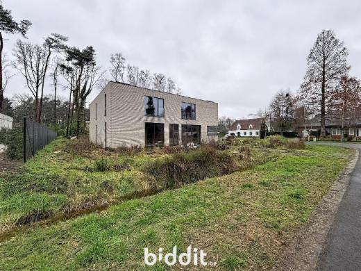 Eerste alternatieve foto van het pand