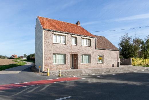 Eerste alternatieve foto van het pand