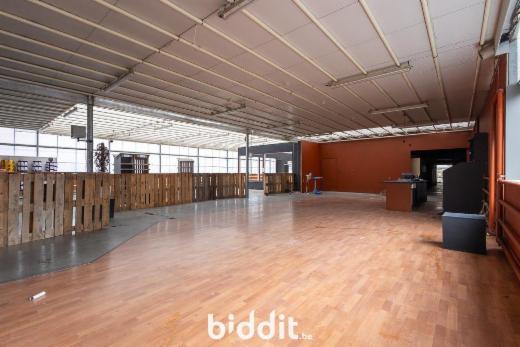 Eerste alternatieve foto van het pand