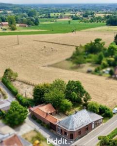 Eerste alternatieve foto van het pand