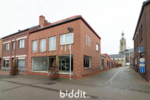 Eerste alternatieve foto van het pand