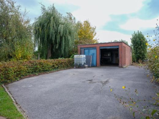 Eerste alternatieve foto van het pand