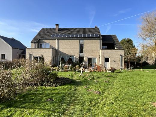 Eerste alternatieve foto van het pand