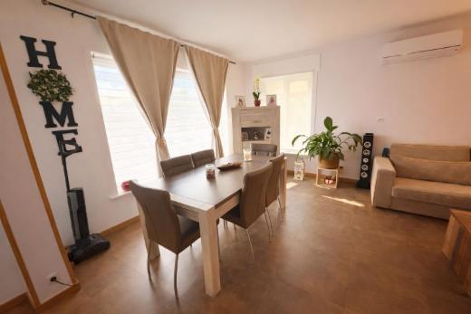 Eerste alternatieve foto van het pand