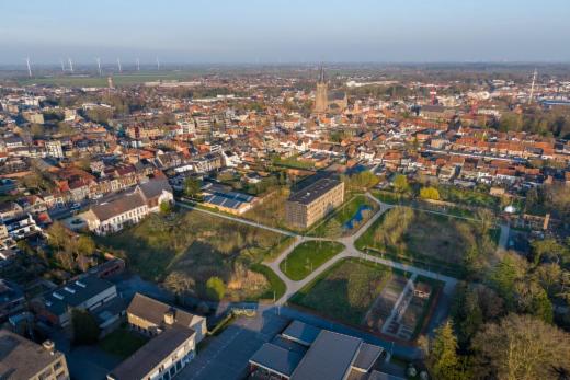 Eerste alternatieve foto van het pand