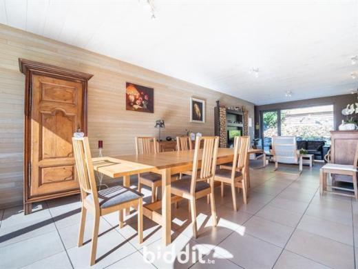 Eerste alternatieve foto van het pand