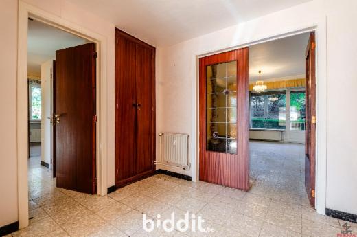 Eerste alternatieve foto van het pand