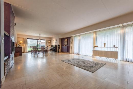 Eerste alternatieve foto van het pand