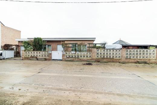 Eerste alternatieve foto van het pand