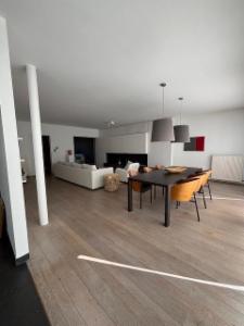 Eerste alternatieve foto van het pand