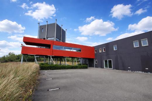 Eerste alternatieve foto van het pand