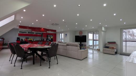 Eerste alternatieve foto van het pand