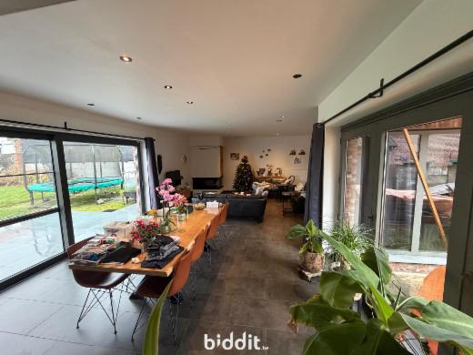 Eerste alternatieve foto van het pand