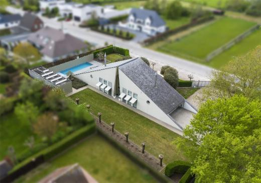 Eerste alternatieve foto van het pand