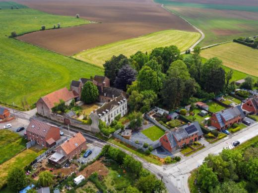 Eerste alternatieve foto van het pand