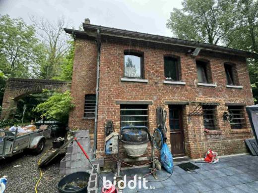 Eerste alternatieve foto van het pand