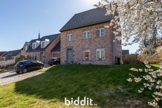 Eerste alternatieve foto van het pand