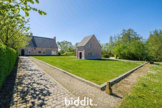 Eerste alternatieve foto van het pand