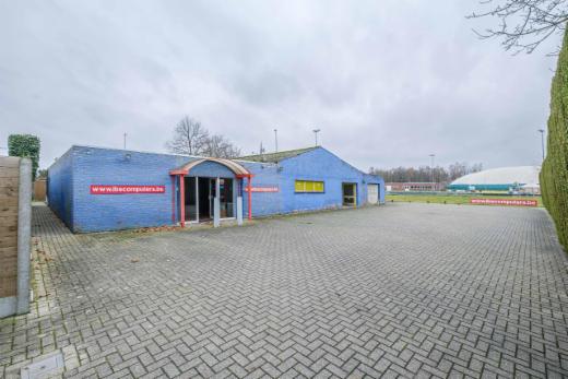 Eerste alternatieve foto van het pand