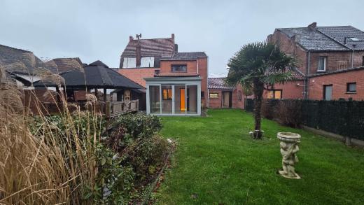 Eerste alternatieve foto van het pand