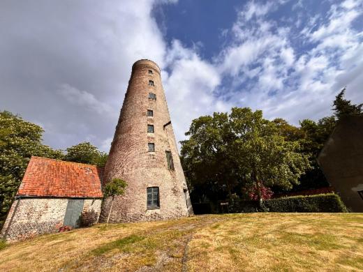 Eerste alternatieve foto van het pand