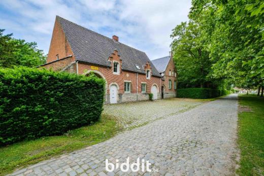 Eerste alternatieve foto van het pand