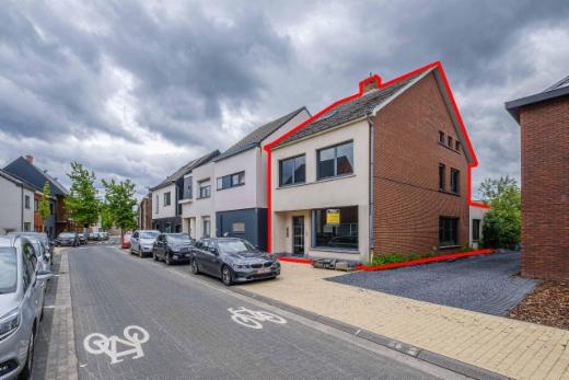 Eerste alternatieve foto van het pand