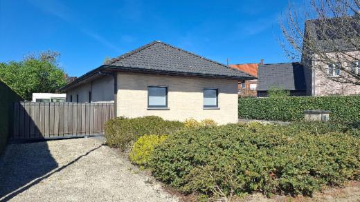 Eerste alternatieve foto van het pand