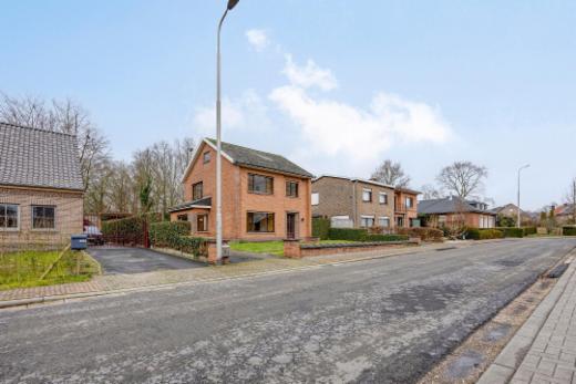 Eerste alternatieve foto van het pand