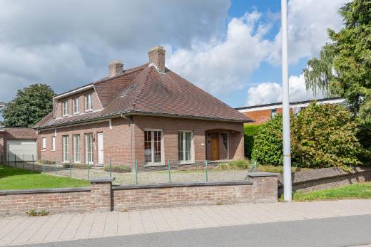 Eerste alternatieve foto van het pand
