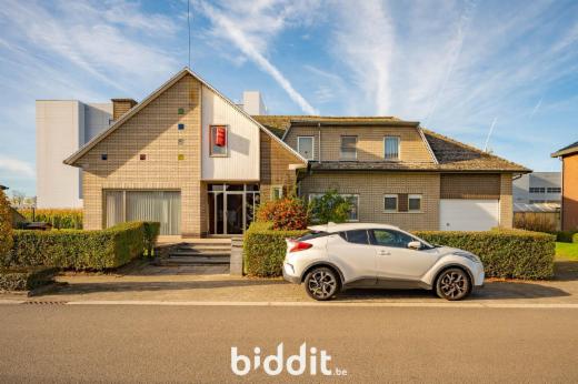 Eerste alternatieve foto van het pand