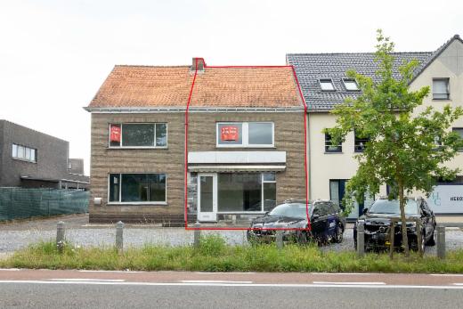 Eerste alternatieve foto van het pand