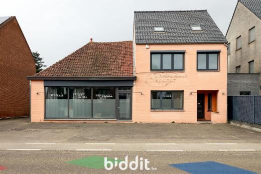 Eerste alternatieve foto van het pand