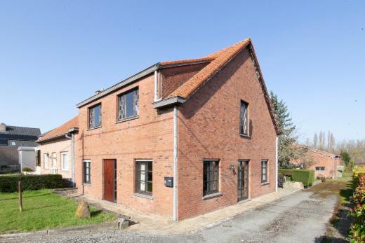 Eerste alternatieve foto van het pand