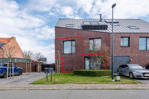 Eerste alternatieve foto van het pand