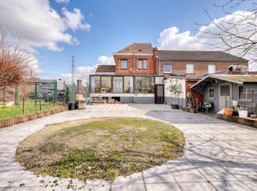 Tweede alternatieve foto van het pand