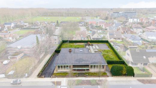 Eerste alternatieve foto van het pand