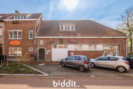 Eerste alternatieve foto van het pand