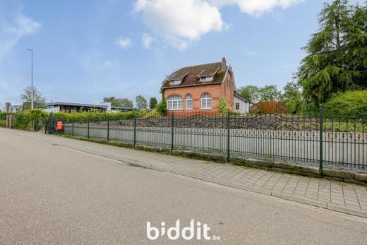 Eerste alternatieve foto van het pand