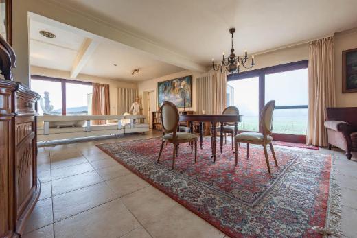 Eerste alternatieve foto van het pand