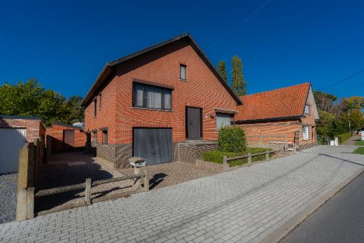 Eerste alternatieve foto van het pand
