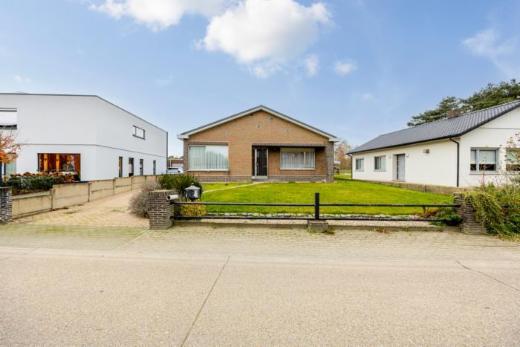 Eerste alternatieve foto van het pand