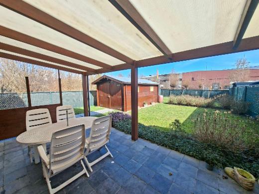 Eerste alternatieve foto van het pand