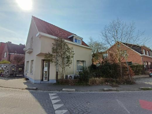 Eerste alternatieve foto van het pand