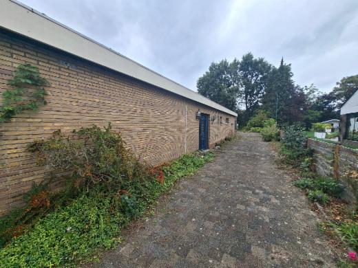 Eerste alternatieve foto van het pand