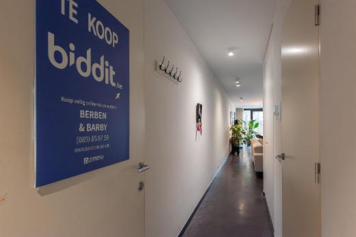 Eerste alternatieve foto van het pand