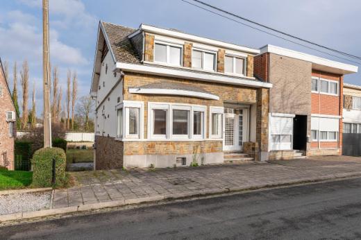 Eerste alternatieve foto van het pand