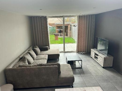 Eerste alternatieve foto van het pand