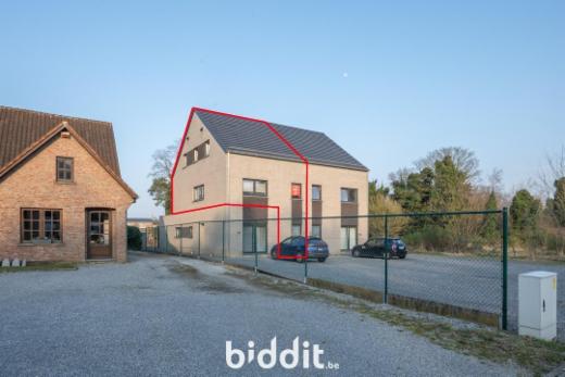 Eerste alternatieve foto van het pand
