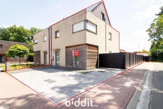 Eerste alternatieve foto van het pand